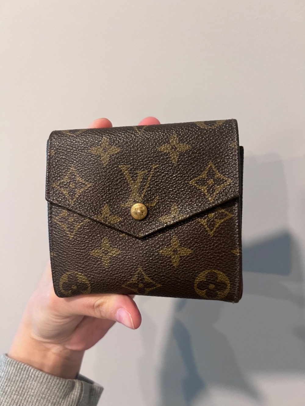 Vintage Louis Vuitton double sided wallet - Picture 2 of 14